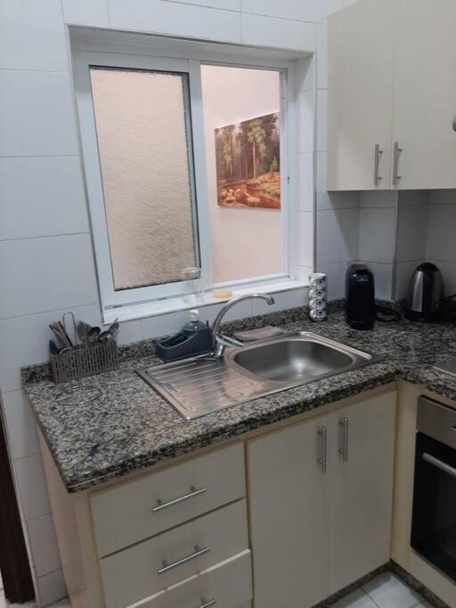 Ground Floor 2 Bedroom Apartment - City Centre Location - Optic Fibre Wifi Tanger Eksteriør billede